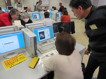 講座の様子　アップ